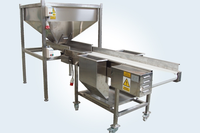 Auxiliary machines for processing potatoes 10